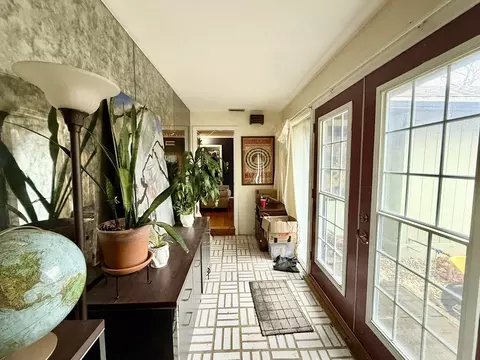 39 Lyons Rd, Dudley, MA 01571 photo 2