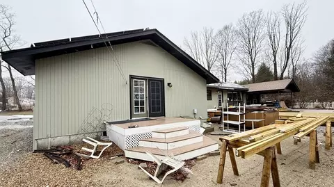39 Lyons Rd, Dudley, MA 01571 photo 37