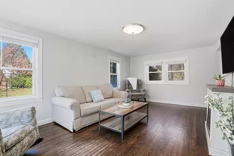 49 Grove St, Upton, MA 01568 photo 22