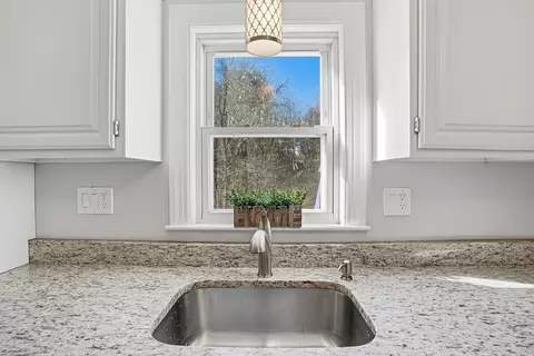 49 Grove St, Upton, MA 01568 photo 6