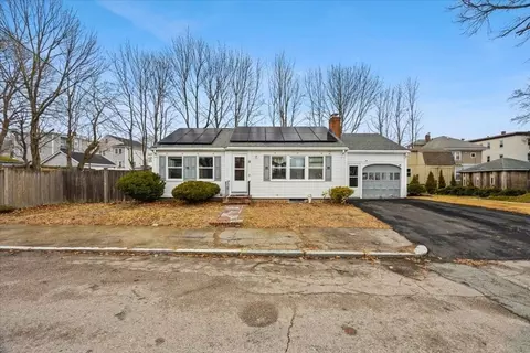 51 Linnea Ave, Brockton, MA 02301