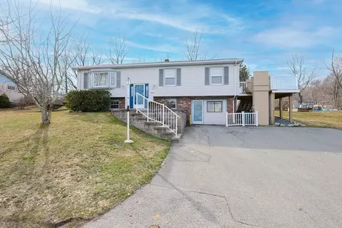111 Almy Rd, Somerset, MA 02726