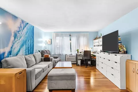 51 Warren #1-1, Waltham, MA 02453