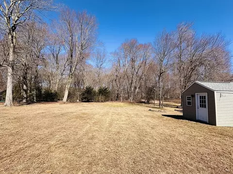 240 Mccarthy Ave, Chicopee, MA 01020 photo 25