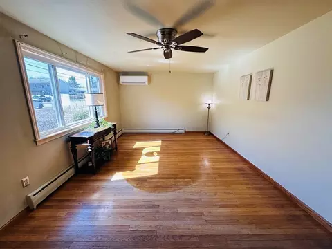 240 Mccarthy Ave, Chicopee, MA 01020 photo 11