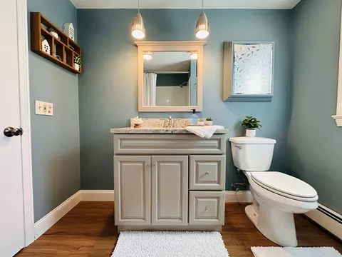 240 Mccarthy Ave, Chicopee, MA 01020 photo 14