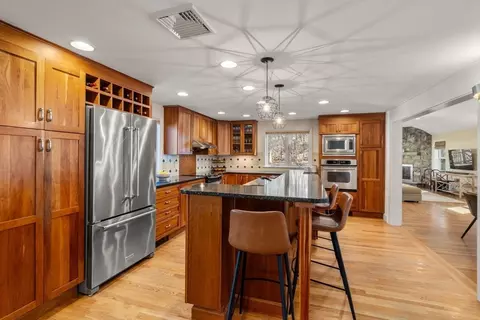 88 Robinwood Ave, Needham, MA 02492 photo 6