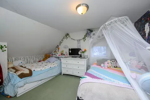 Bedroom - 498-500 Main, Hingham, MA 02043 photo 6 of 6