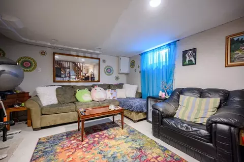 Living - 498-500 Main, Hingham, MA 02043 photo 8 of 8