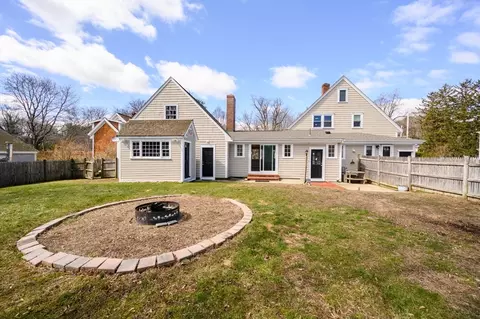 Exterior - 498-500 Main, Hingham, MA 02043 photo 7 of 10