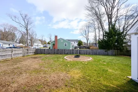 Exterior - 498-500 Main, Hingham, MA 02043 photo 5 of 10