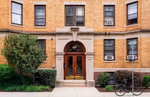 4 Newport Rd #7, Cambridge, MA 02140
