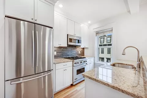 504 E 8th St #2, Boston, MA 02127