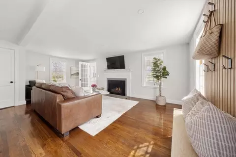 67 Governor Long Rd, Hingham, MA 02043 photo 11