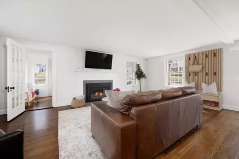67 Governor Long Rd, Hingham, MA 02043 photo 14