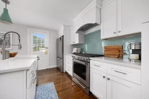 67 Governor Long Rd, Hingham, MA 02043 photo 8