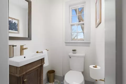 67 Governor Long Rd, Hingham, MA 02043 photo 13