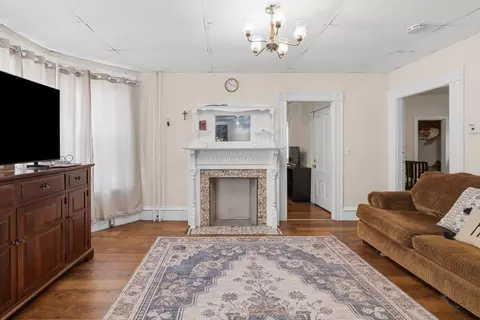 550 June St, Fall River, MA 02720 photo 9