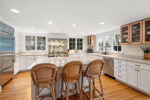 48 Sunset Rd, Weston, MA 02493 photo 8