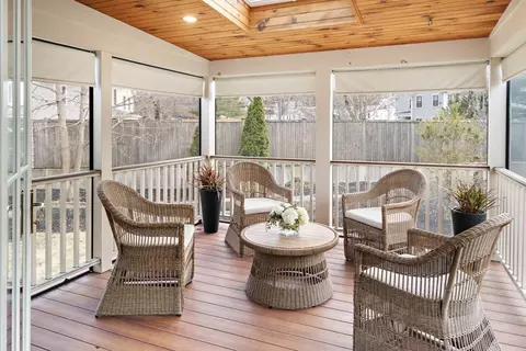 272 North St, Hingham, MA 02043 photo 5