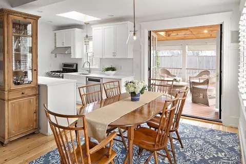272 North St, Hingham, MA 02043 photo 3