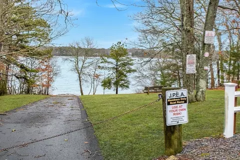 15 Florence Ave, Mashpee, MA 02649 photo 30