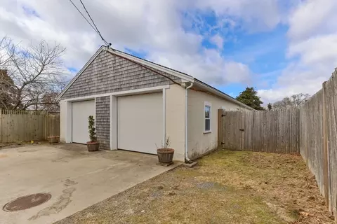 157 Depot St #5, Dennis, MA 02639