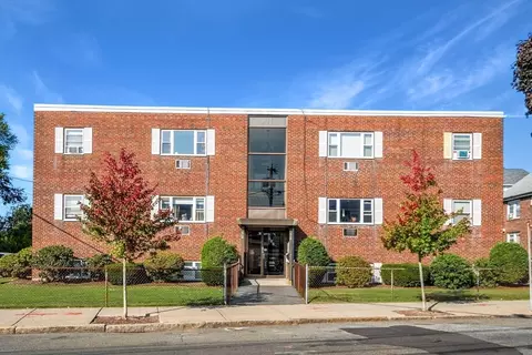 297 Main St #3, Medford, MA 02155