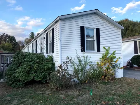 25 Groton School Rd #6, Ayer, MA 01432