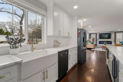 6 Ash St, Natick, MA 01760 photo 32