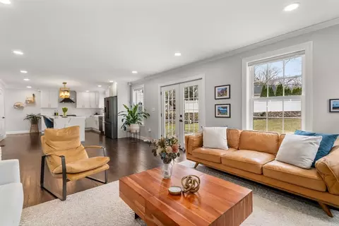6 Ash St, Natick, MA 01760 photo 6
