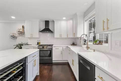 6 Ash St, Natick, MA 01760 photo 4