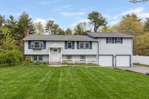 146 Field St, Taunton, MA 02780