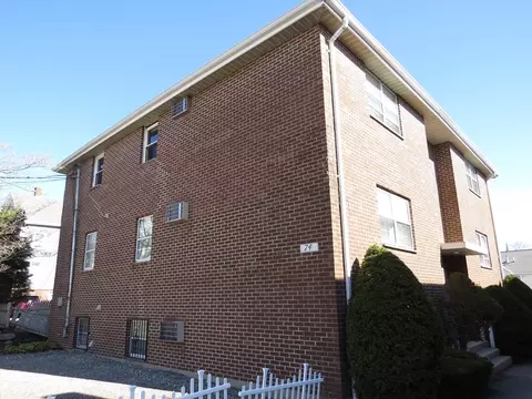 74 Harvard St, Waltham, MA 02453