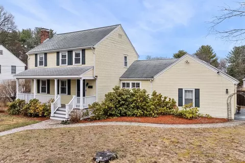 43 Wakefield St, Reading, MA 01867