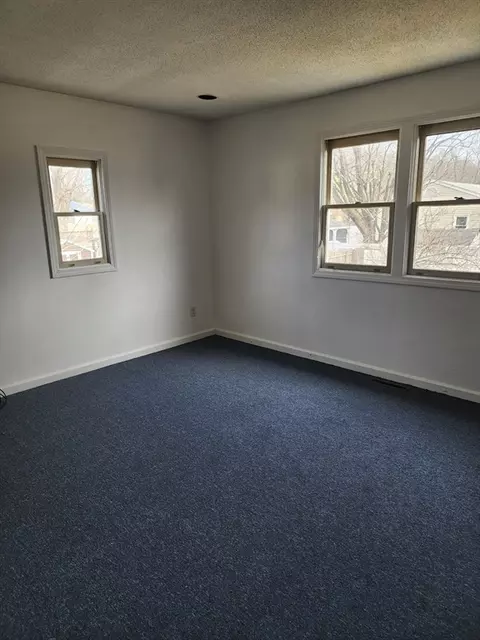 61 Monticello Ave, Springfield, MA 01109 photo 14