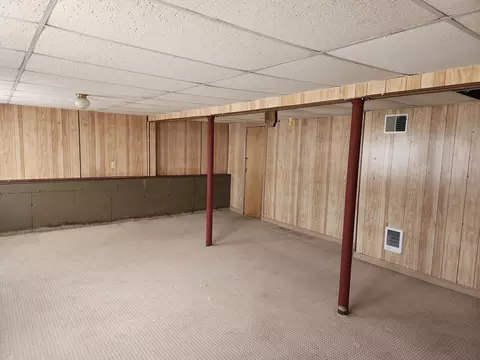 61 Monticello Ave, Springfield, MA 01109 photo 18