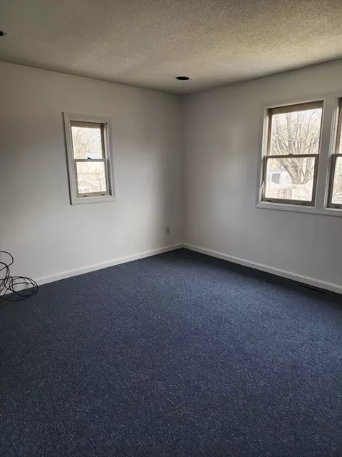 61 Monticello Ave, Springfield, MA 01109 photo 15