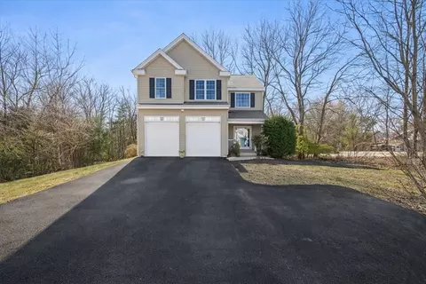 5 Dynasty Dr, Milford, MA 01757