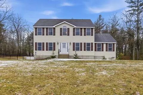 48 Joco Dr, Tyngsborough, MA 01879