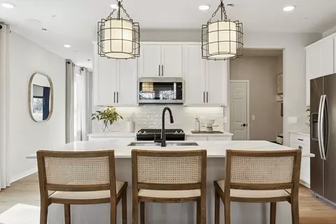 24 Emerald Run #57, Shrewsbury, MA 01545