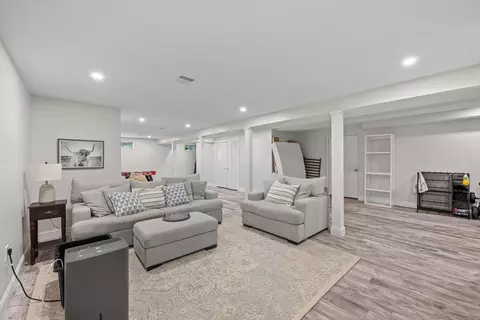8 Virginia Ave, Sutton, MA 01590 photo 28