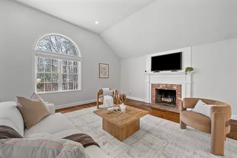 8 Virginia Ave, Sutton, MA 01590 photo 15