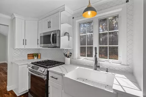 8 Virginia Ave, Sutton, MA 01590 photo 9