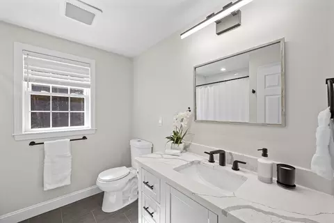 8 Virginia Ave, Sutton, MA 01590 photo 24