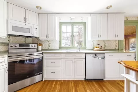 Kitchen - 133 Prince St, Needham, MA 02492 photo 2 of 3