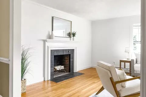 Living - 133 Prince St, Needham, MA 02492 photo 2 of 5