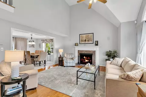 46 Snead Dr, Mashpee, MA 02649 photo 5