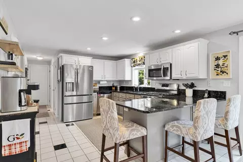 46 Snead Dr, Mashpee, MA 02649 photo 10