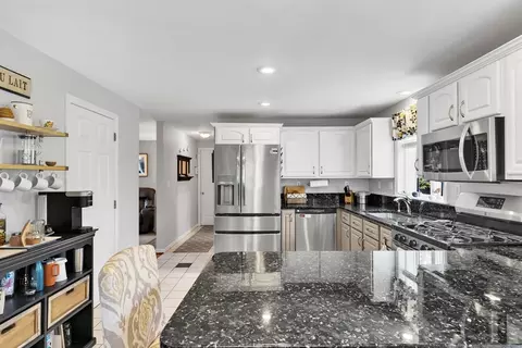 46 Snead Dr, Mashpee, MA 02649 photo 11
